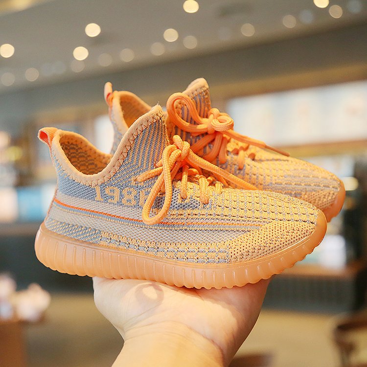 Flying woven sneakers girls shoes boys shoes mesh shoes.